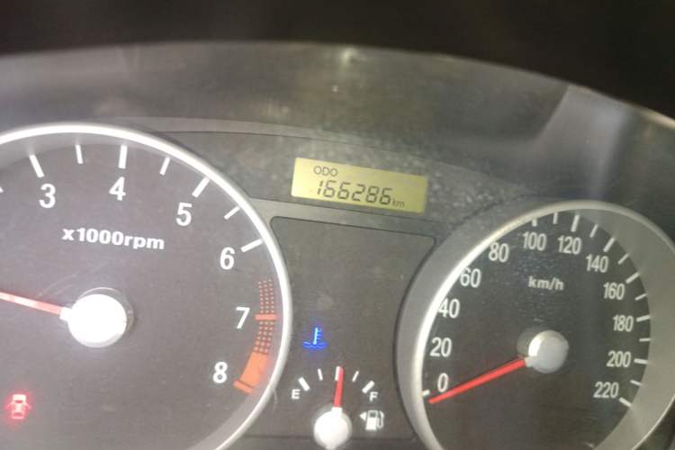 Used Hyundai Accent 2009 1.4 Manual Comfort Navigation Version Odometer Close Up