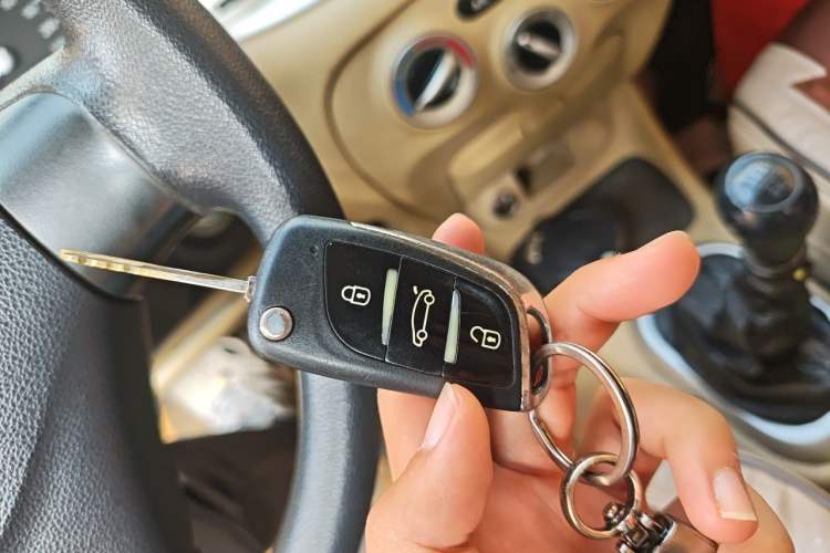 Used Hyundai Accent 2009 1.4 Manual Comfort Navigation Version Vehicle Key