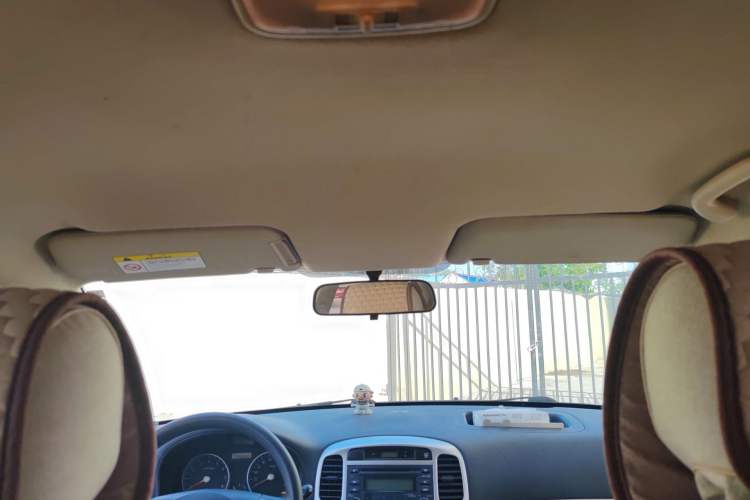 Used Hyundai Accent 2009 1.4 Manual Comfort Navigation Version Headliner