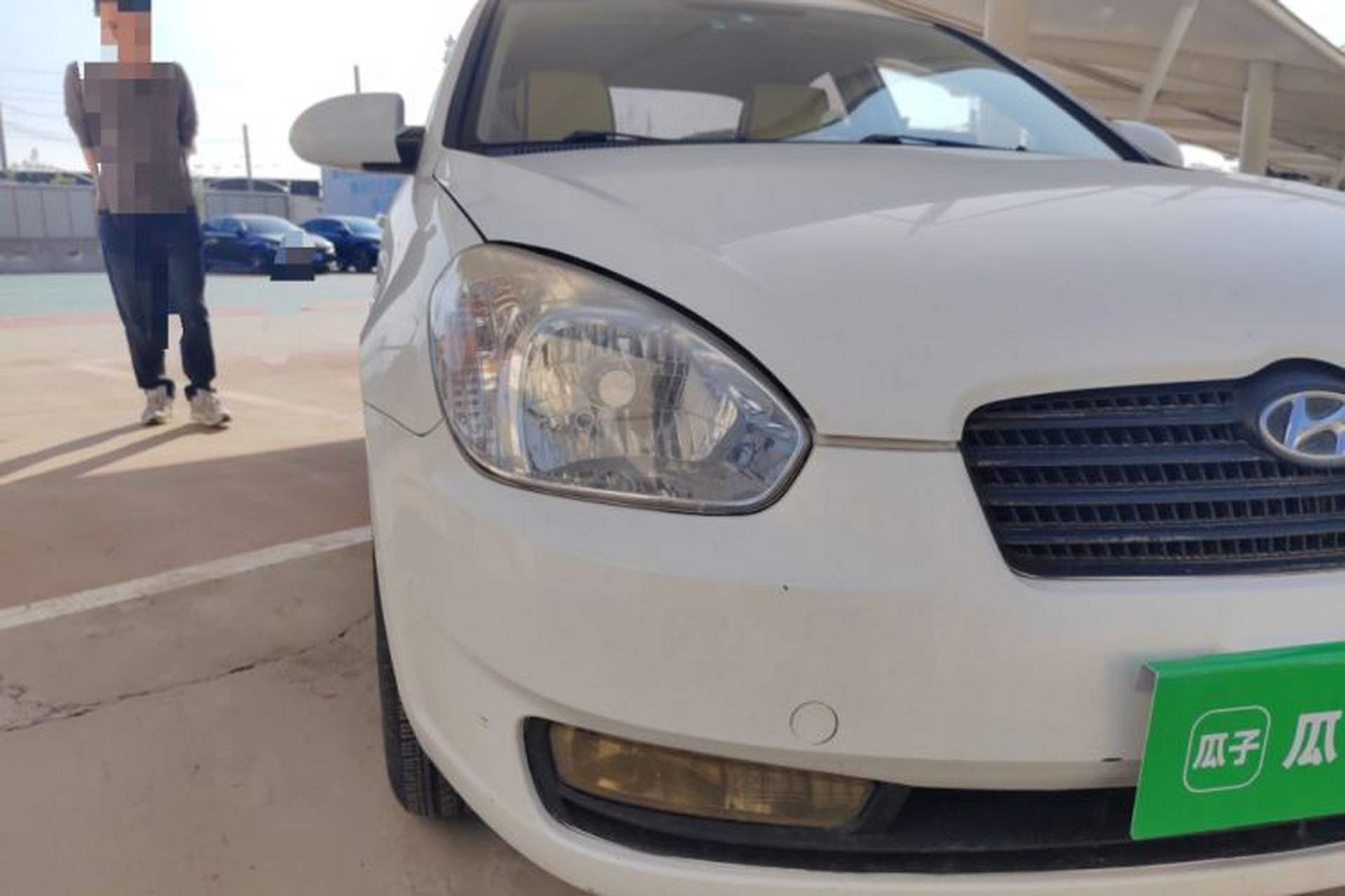 Used Hyundai Accent 2009 1.4 Manual Comfort Navigation Version Right Front Headlight