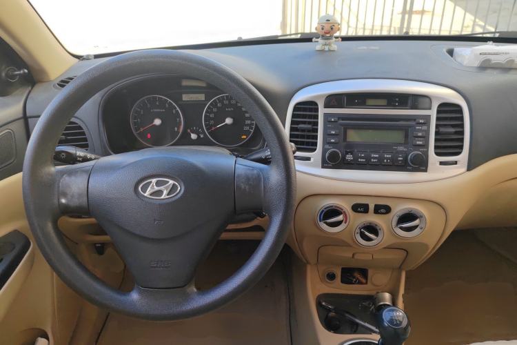 Used Hyundai Accent 2009 1.4 Manual Comfort Navigation Version Steering Wheel