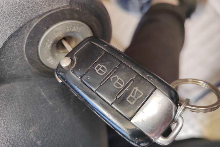Used Hyundai Accent 2009 1.4 Manual Comfort Navigation Version Vehicle Key