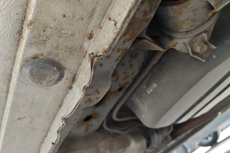 Used Hyundai Accent 2011 1.4 Manual Comfort Version Chassis Rear Left