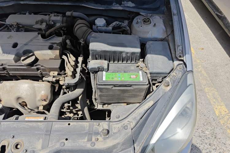 Used Hyundai Accent 2011 1.4 Manual Comfort Version Engine Bay Left
