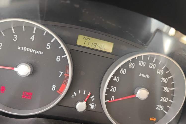 Used Hyundai Accent 2011 1.4 Manual Comfort Version Odometer Close Up