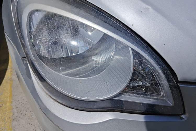 Used Hyundai Accent 2011 1.4 Manual Comfort Version Right Front Headlight