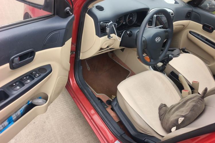 Used Hyundai Accent 2011 1.4 Manual Comfort Version Driver Seat