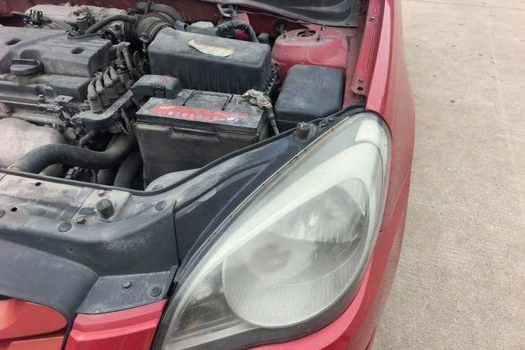 Used Hyundai Accent 2011 1.4 Manual Comfort Version Engine Bay Left