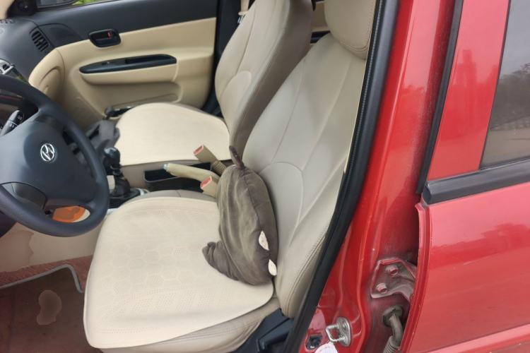 Used Hyundai Accent 2011 1.4 Manual Comfort Version Left Front Seat