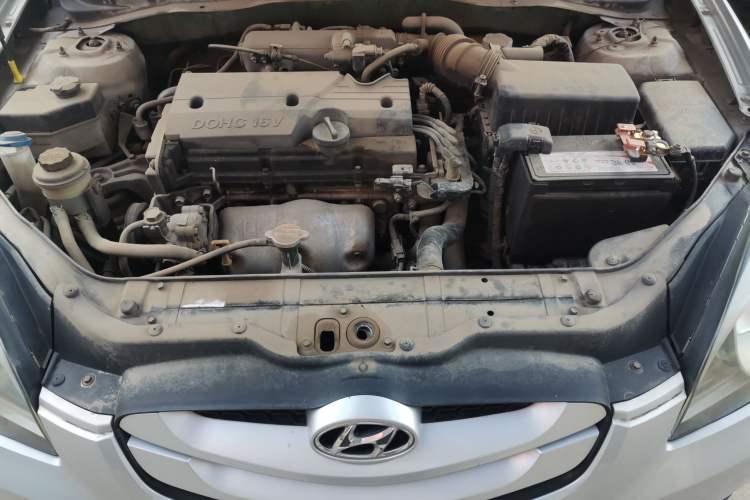 Used Hyundai Accent 2011 1.4 Manual Comfort Version Engine Bay