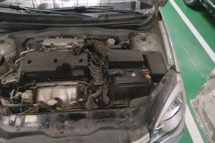Used Hyundai Accent 2011 1.4 Manual Comfort Version Engine Bay Left