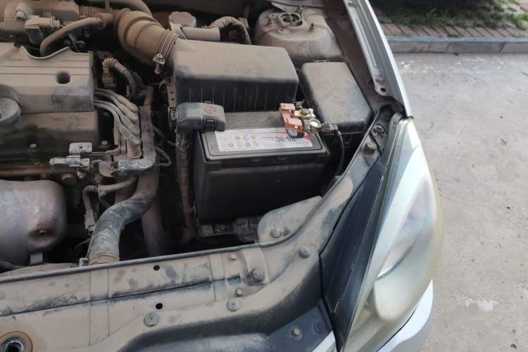 Used Hyundai Accent 2011 1.4 Manual Comfort Version Engine Bay Left
