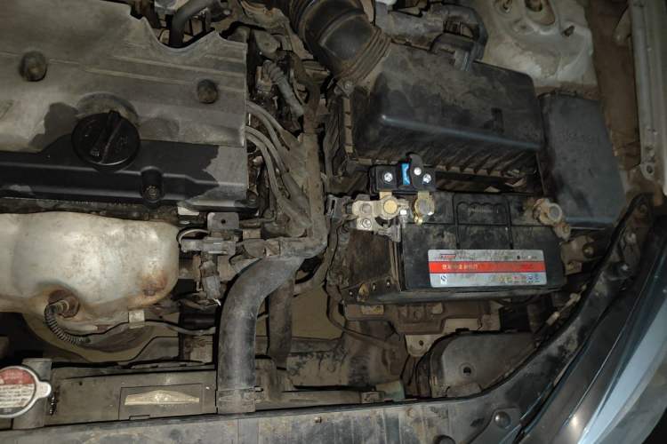 Used Hyundai Accent 2011 1.4 Manual Comfort Version Engine Bay Left