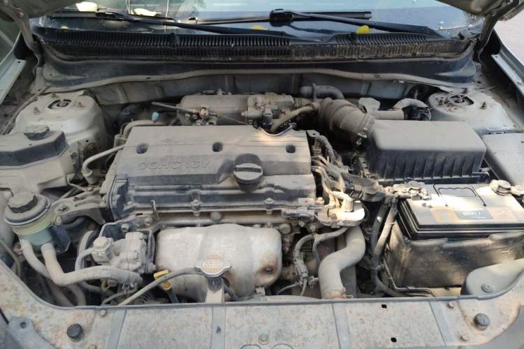 Used Hyundai Accent 2011 1.4 Manual Economy Version Engine Bay