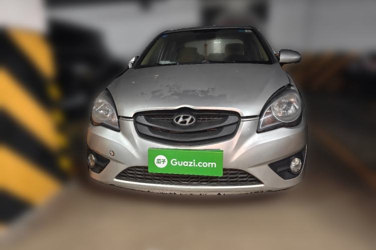 Used Hyundai Accent 2011 1.4 Manual Comfort Version Front