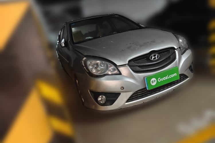 Used Hyundai Accent 2011 1.4 Manual Comfort Version Front Right 45 Deg