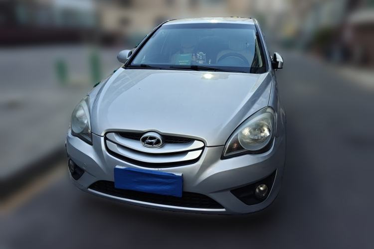 Used Hyundai Accent 2011 1.4 Automatic Comfort Model Front