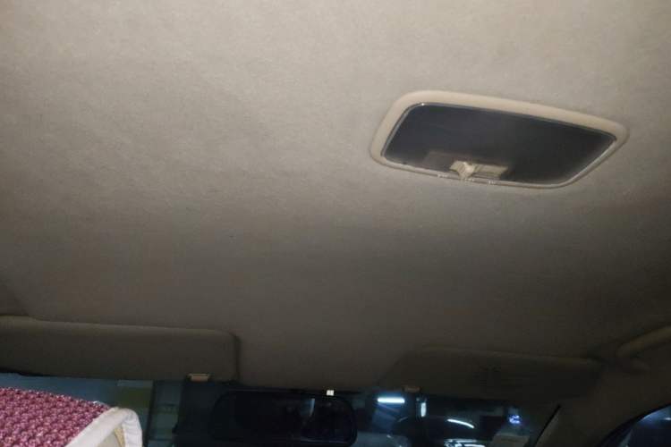 Used Hyundai Accent 2011 1.4 Manual Comfort Version Headliner