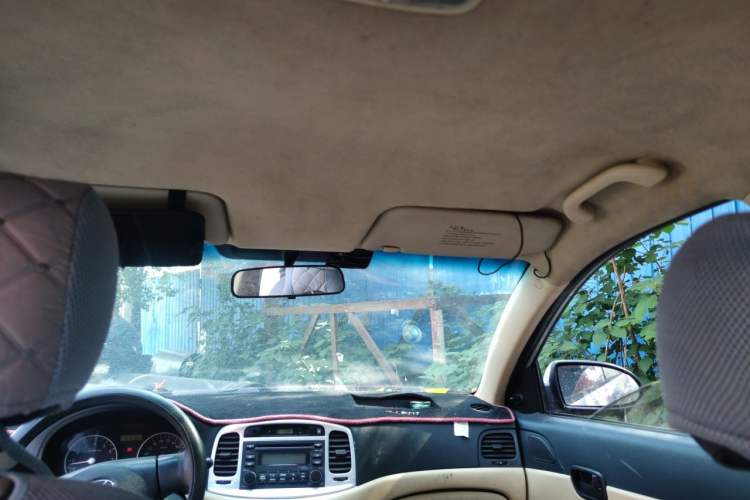 Used Hyundai Accent 2011 1.4 Manual Economy Version Headliner