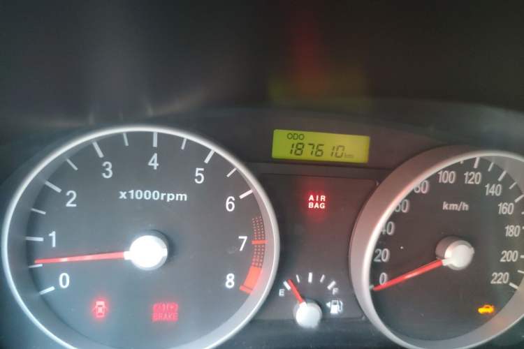 Used Hyundai Accent 2011 1.4 Manual Economy Version Odometer Close Up
