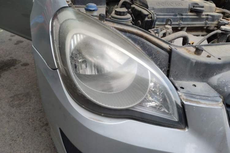 Used Hyundai Accent 2011 1.4 Manual Economy Version Right Front Headlight