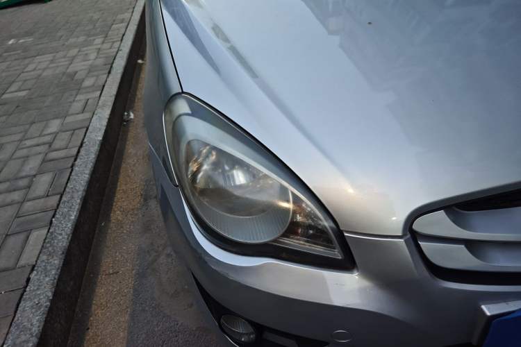 Used Hyundai Accent 2011 1.4 Automatic Comfort Model Right Front Headlight