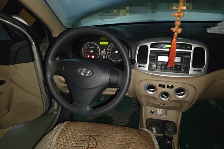 Used Hyundai Accent 2011 1.4 Manual Comfort Version Steering Wheel
