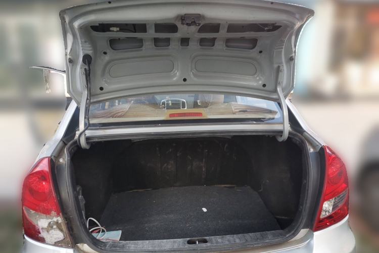 Used Hyundai Accent 2011 1.4 Manual Comfort Version Trunk