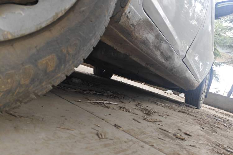 Used Hyundai Accent 2011 1.4 Manual Comfort Version Chassis Rear Right