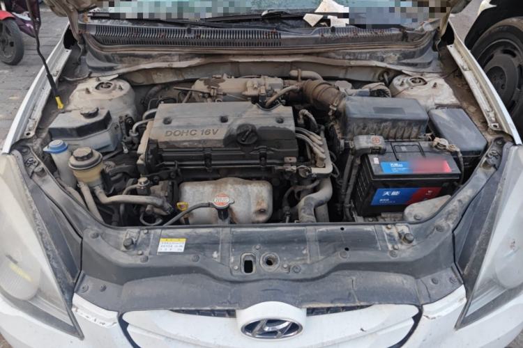 Used Hyundai Accent 2011 1.4 Manual Comfort Version Engine Bay