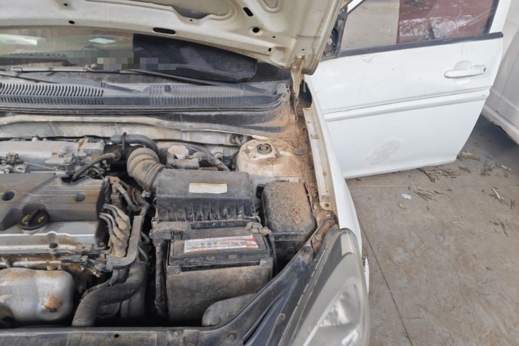 Used Hyundai Accent 2011 1.4 Manual Comfort Version Engine Bay Left