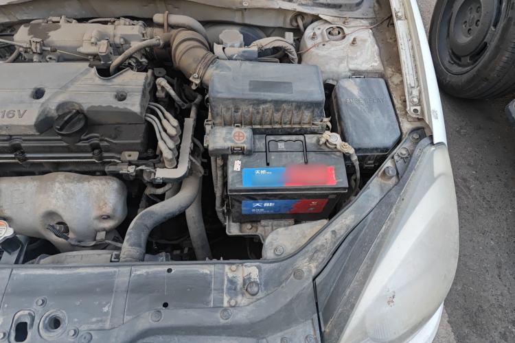 Used Hyundai Accent 2011 1.4 Manual Comfort Version Engine Bay Left