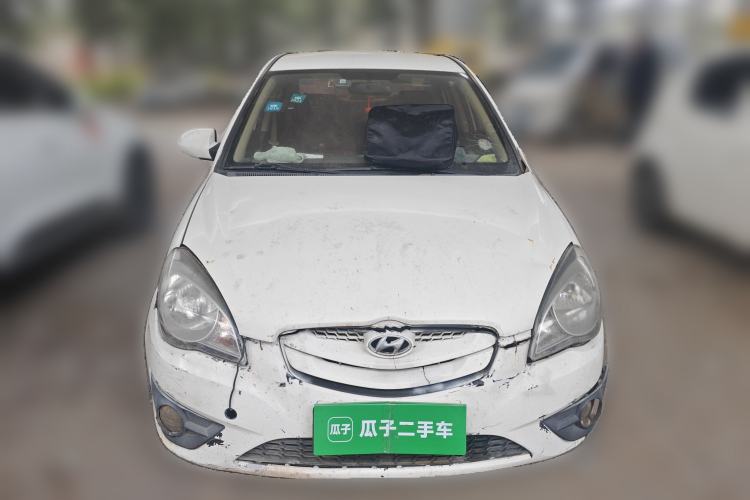 Used Hyundai Accent 2011 1.4 Manual Comfort Version Front