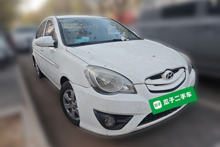 Used Hyundai Accent 2011 1.4 Manual Comfort Version Front Right 45 Deg