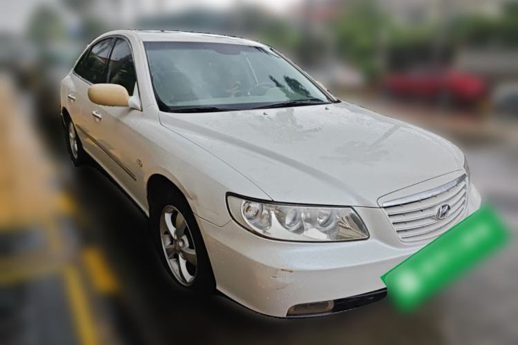 Used Hyundai Azera 2006 2.7 Top-Tier Version Front Right 45 Deg