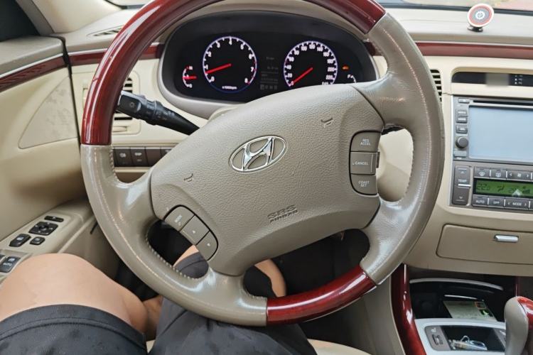 Used Hyundai Azera 2006 2.7 Top-Tier Version Steering Wheel