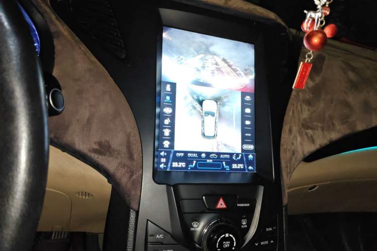 Used Hyundai Azera 2011 2.4L Luxury Model Audio And AC Panel