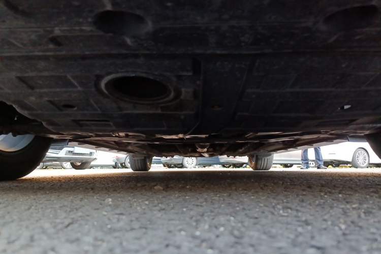 Used Hyundai Azera 2011 2.4L Flagship Edition Chassis Front