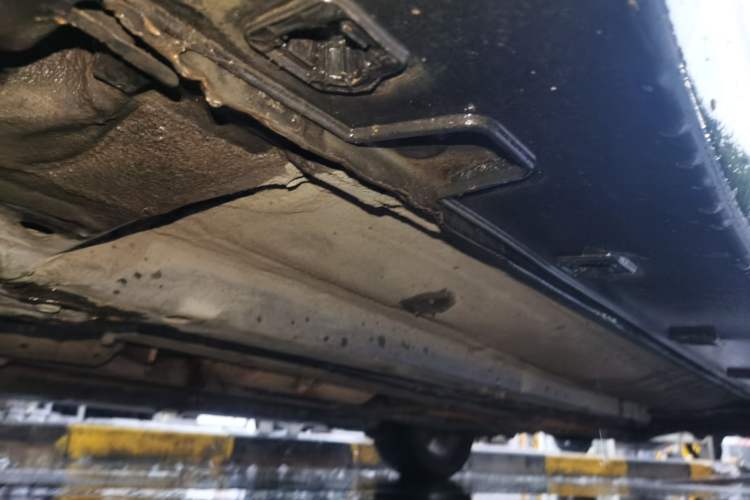 Used Hyundai Azera 2011 2.4L Luxury Model Chassis Front Left