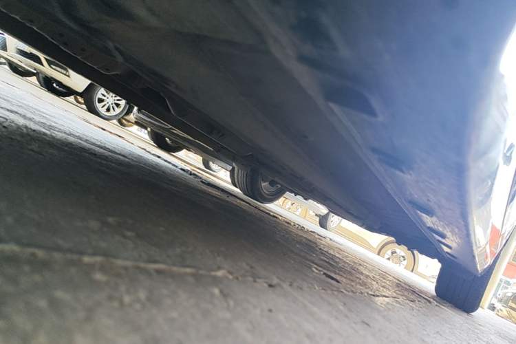 Used Hyundai Azera 2011 2.4L Luxury Model Chassis Front Left