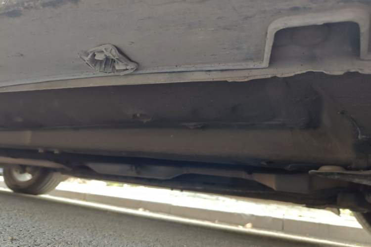Used Hyundai Azera 2011 3.0L Premium Model Chassis Front Right