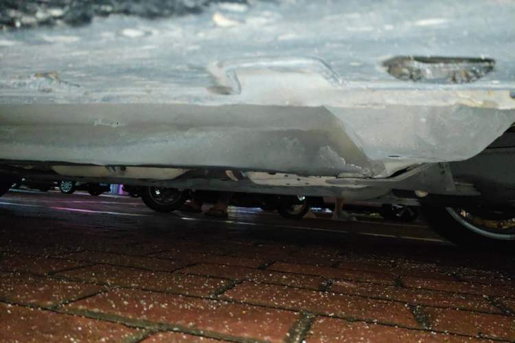 Used Hyundai Azera 2011 2.4L Luxury Model Chassis Front Right