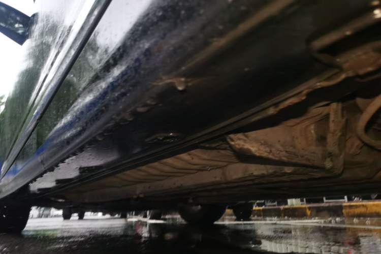 Used Hyundai Azera 2011 2.4L Luxury Model Chassis Rear Left