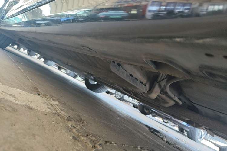 Used Hyundai Azera 2011 2.4L Luxury Model Chassis Rear Left