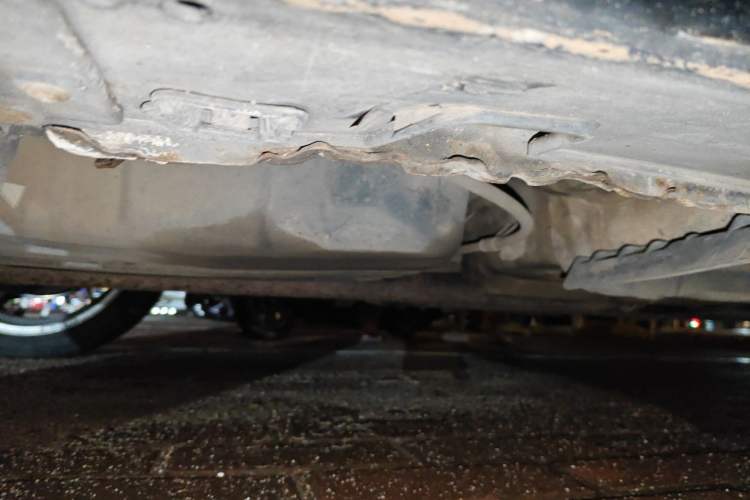Used Hyundai Azera 2011 2.4L Luxury Model Chassis Rear Right