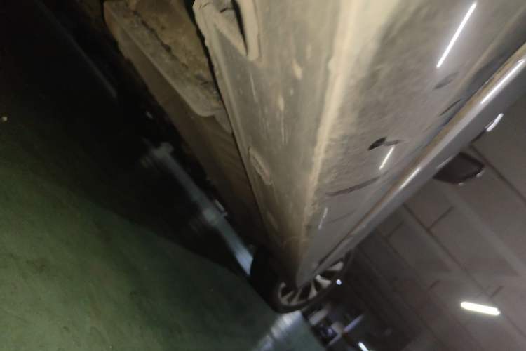 Used Hyundai Azera 2011 3.0L Flagship Edition Chassis Rear Right