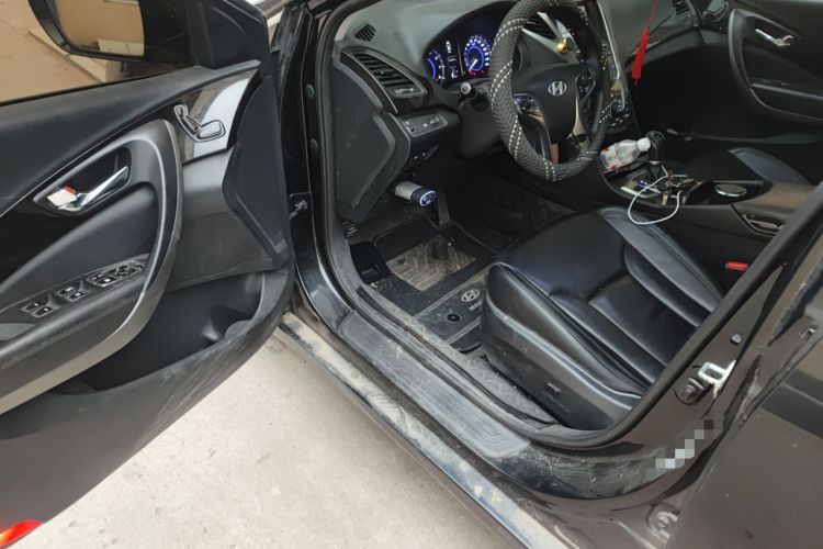 Used Hyundai Azera 2011 2.4L Luxury Model Driver Seat