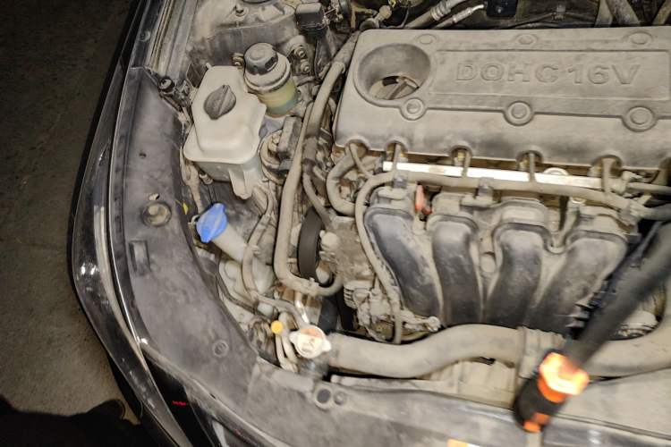 Used Hyundai Azera 2011 2.4L Flagship Edition Engine Bay Right