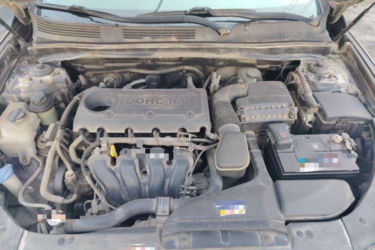 Used Hyundai Azera 2011 2.4L Luxury Model Engine Bay