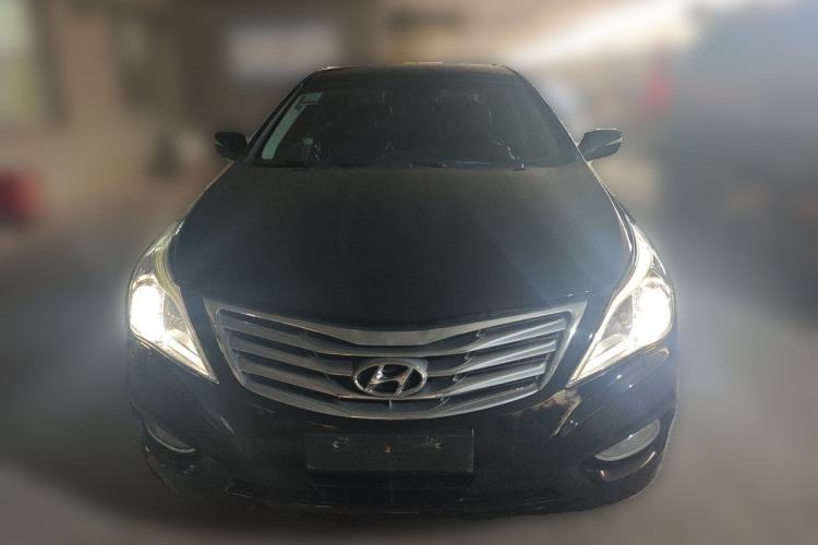 Used Hyundai Azera 2011 3.0L Flagship Edition Front